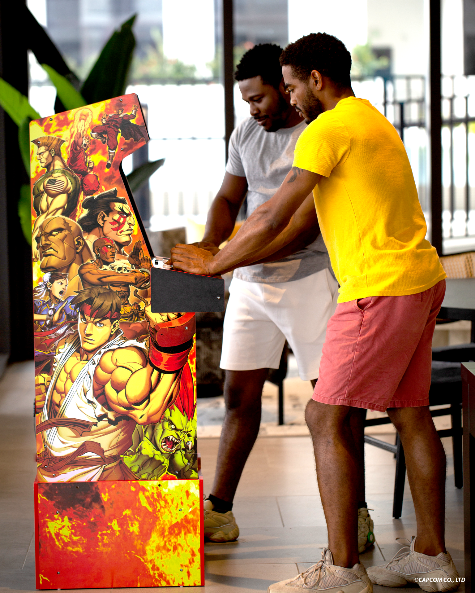 Arcade1Up Street Fighter II - Yoga Flame Edition - 14-in-1 with Light-Up Marquee